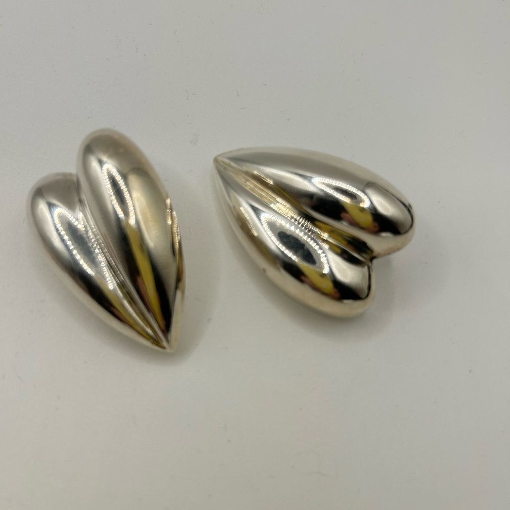 Bayanihan LTD Vintage Chunky Sterling Silver 925 Puffy Heart Pierced Earrings - Picture 4 of 7